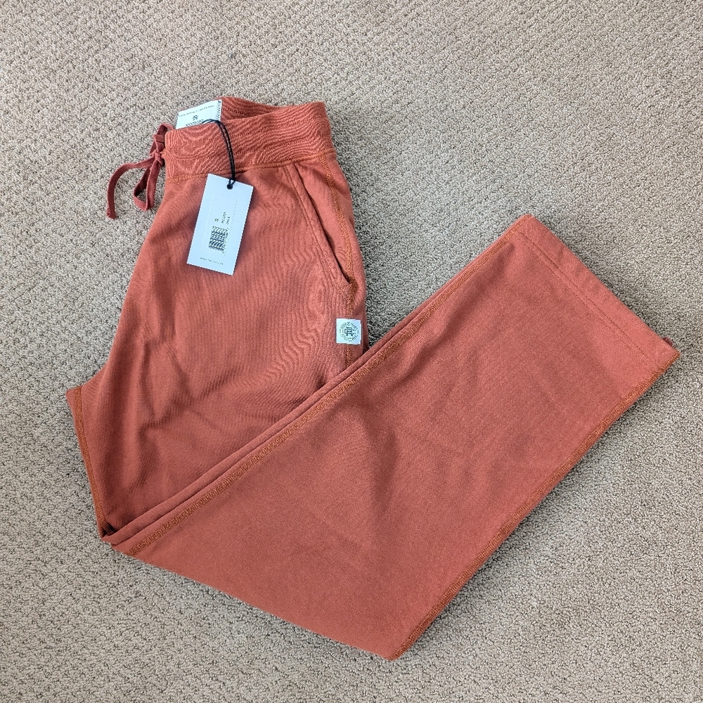 Reigning Champ Men's Joggers in BNWT